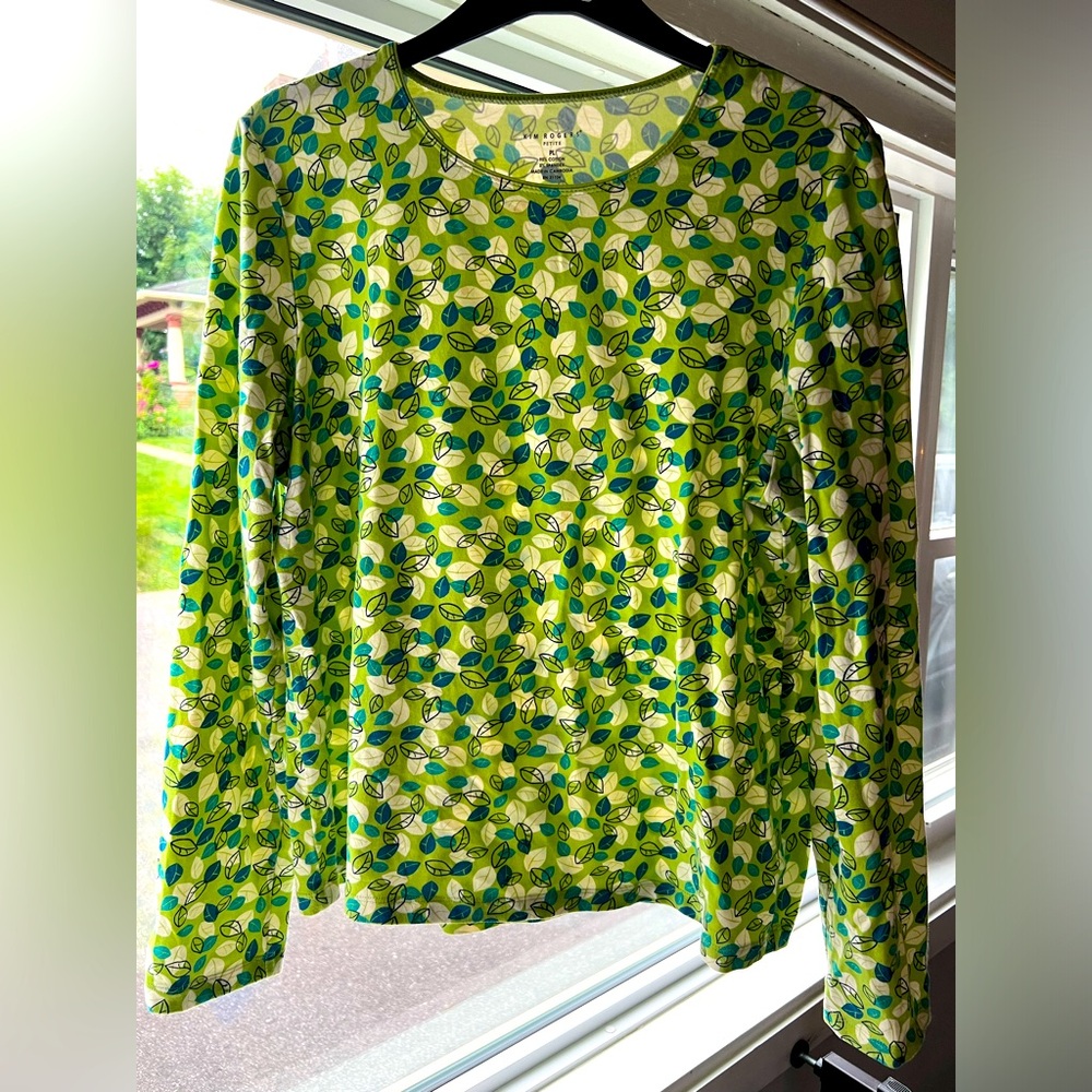 Lg Kim Rogers long sleeve shirt.